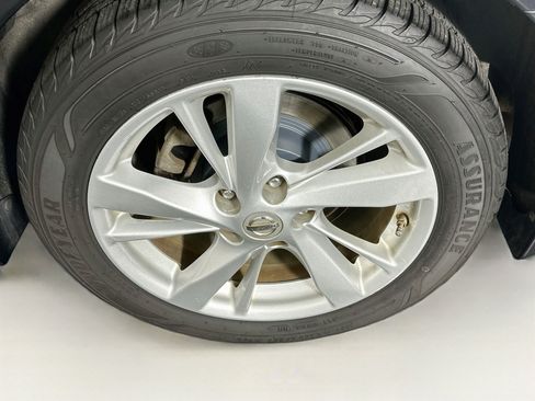 Used 2013 Nissan Altima 2.5 SV FWD image 11