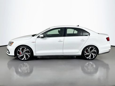 Used 2017 Volkswagen Jetta GLI FWD image 8