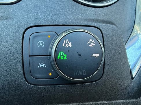 Used 2023 Chevrolet Traverse High Country w/ LPO, Floor Liner Package image 38