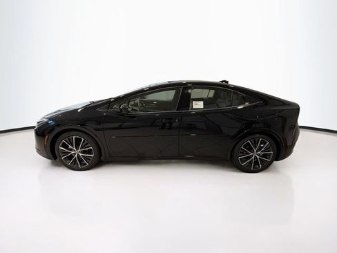 New 2026 Toyota Prius XLE FWD image 4