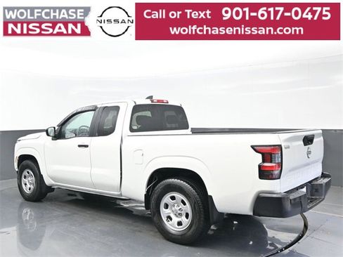 Used 2023 Nissan Frontier S image 3