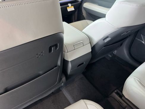 New 2026 Hyundai Santa Fe Calligraphy FWD image 16
