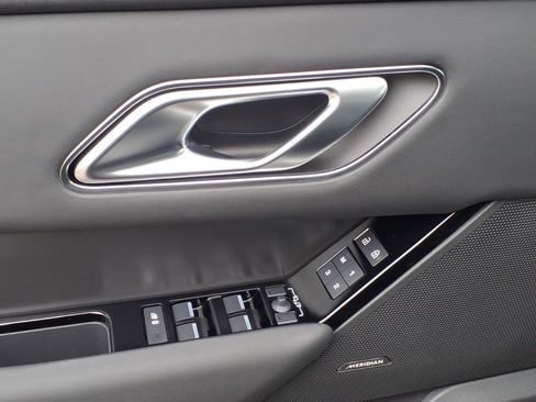 Certified 2026 Land Rover Range Rover Velar S AWD/4WD image 10