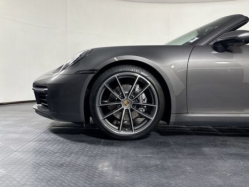Certified 2023 Porsche 911 Carrera RWD image 27
