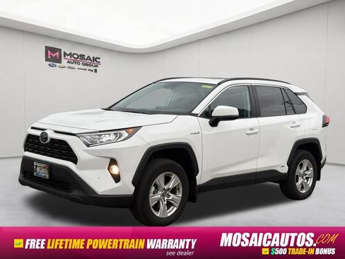 Used 2021 Toyota RAV4 XLE w/ Convenience Package AWD/4WD image 3