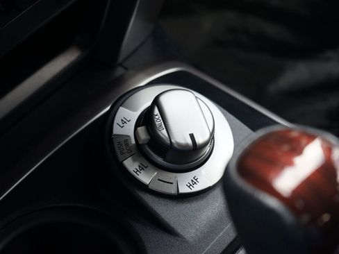 Used 2019 Toyota 4Runner Limited image 17