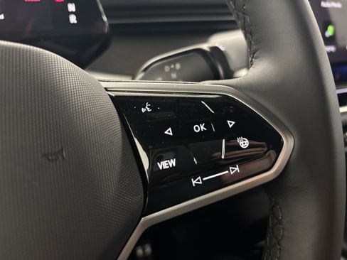 New 2025 Volkswagen ID. Buzz Pro S image 25