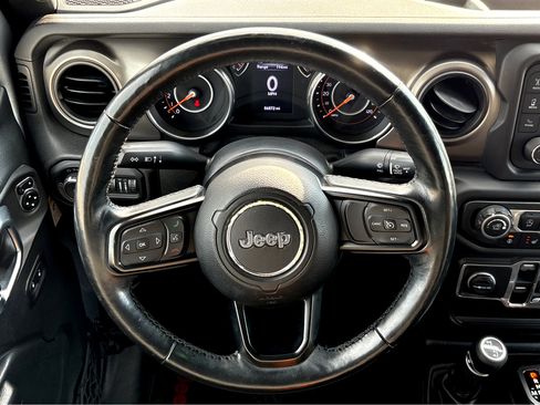 Used 2018 Jeep Wrangler Unlimited Sport S image 11