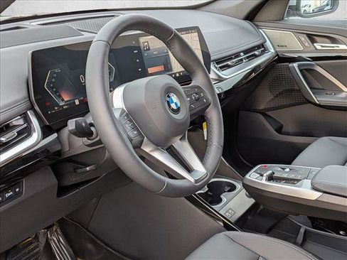New 2026 BMW X1 xDrive28i w/ Technology Package image 3