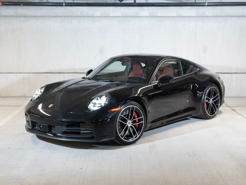 Certified 2025 Porsche 911 Carrera S RWD image 1