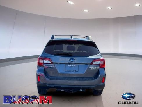 Used 2017 Subaru Outback 2.5i Premium image 5