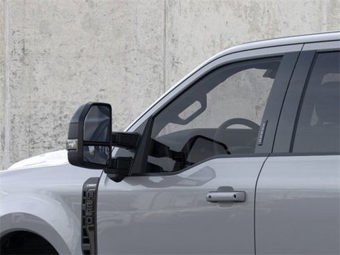 New 2026 Ford F250 Lariat w/ Black Appearance Package image 20