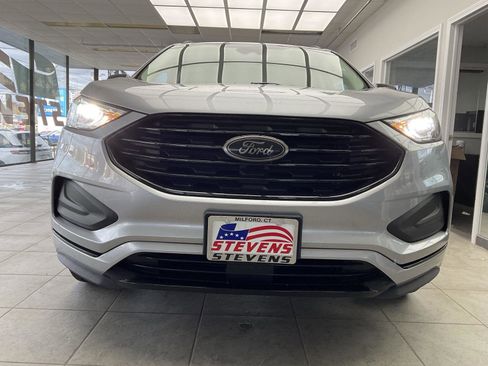 Used 2022 Ford Edge SE w/ Black Appearance Package image 2