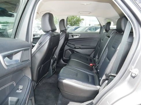 Used 2024 Ford Edge Titanium AWD/4WD image 17