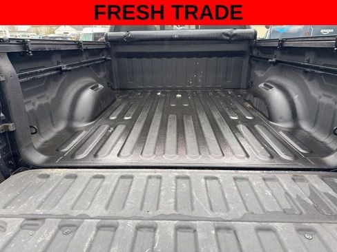 Used 2019 RAM 1500 Laramie AWD/4WD image 6