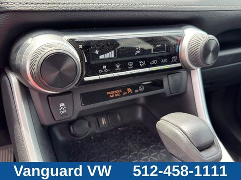 Used 2020 Toyota RAV4 LE FWD image 19