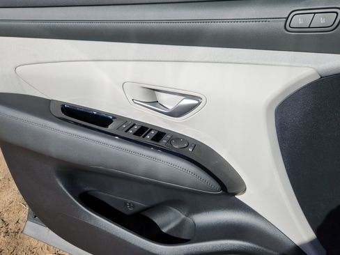 New 2026 Hyundai Tucson Limited AWD/4WD image 9