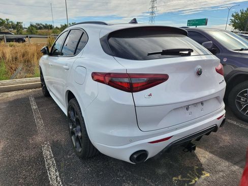 Used 2023 Alfa Romeo Stelvio Veloce AWD/4WD image 9