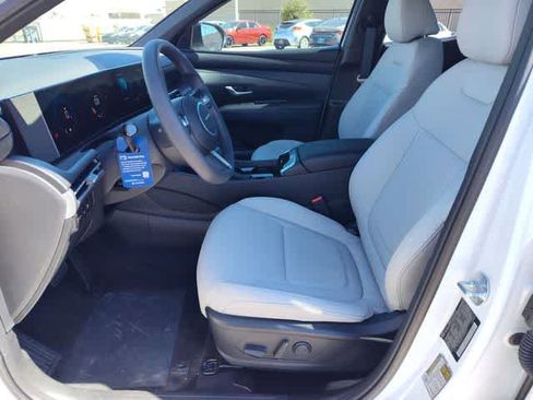 New 2026 Hyundai Santa Cruz SEL FWD image 13