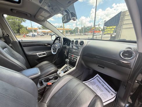 Used 2013 Chevrolet Captiva Sport LTZ FWD image 12