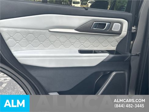 Certified 2025 Ford Explorer Platinum w/ Ultimate Package AWD/4WD image 24