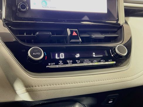 Certified 2024 Toyota Corolla SE FWD image 16