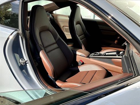 Certified 2024 Porsche 911 Carrera GTS image 12