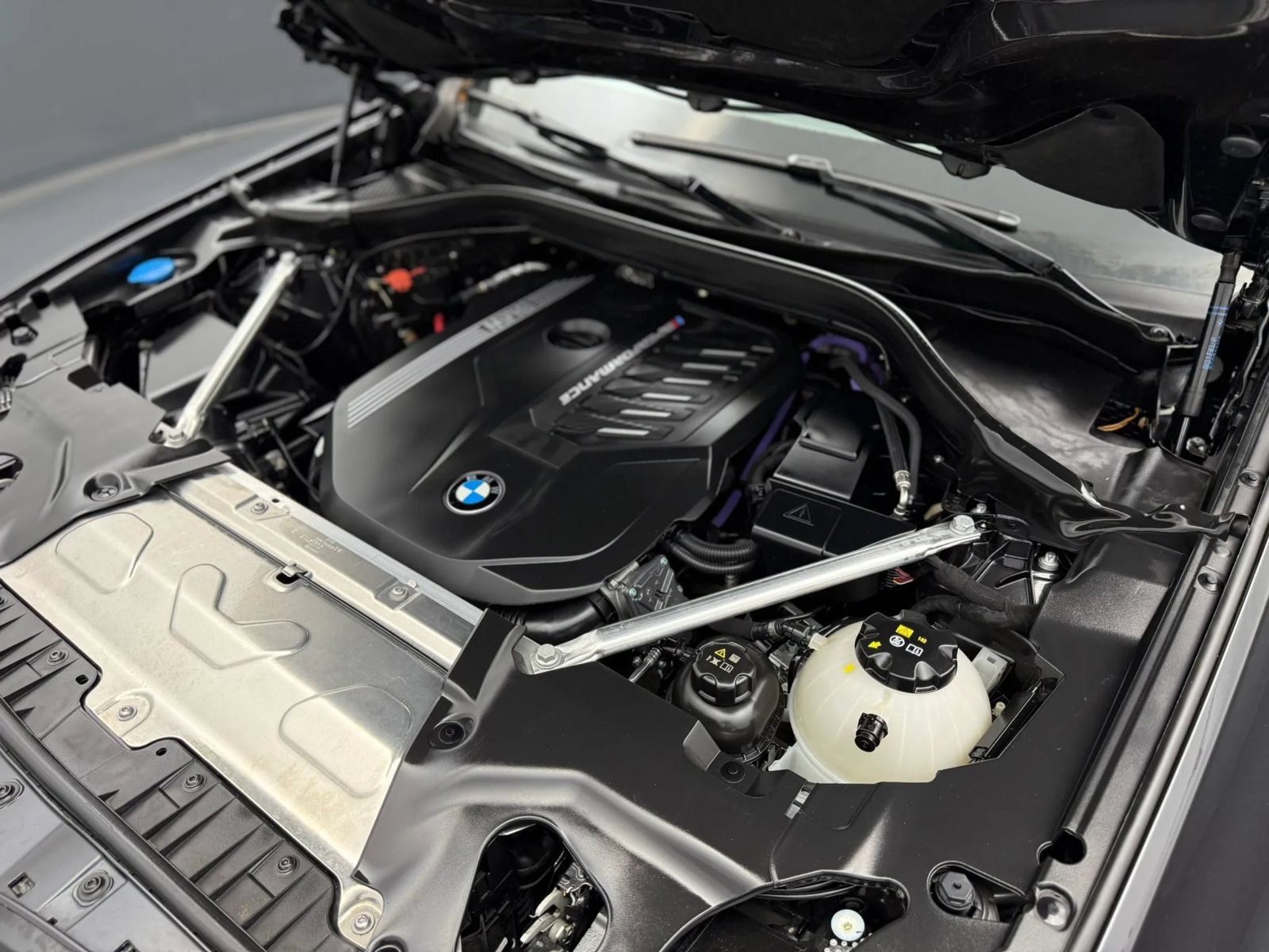 Used 2023 BMW X4 M40i AWD/4WD image 19