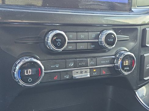 Certified 2021 Ford F150 XLT w/ Equipment Group 302A High image 19