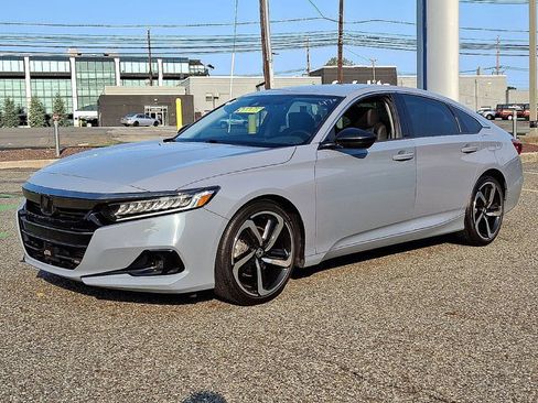 Used 2021 Honda Accord Sport Special Edition image 4