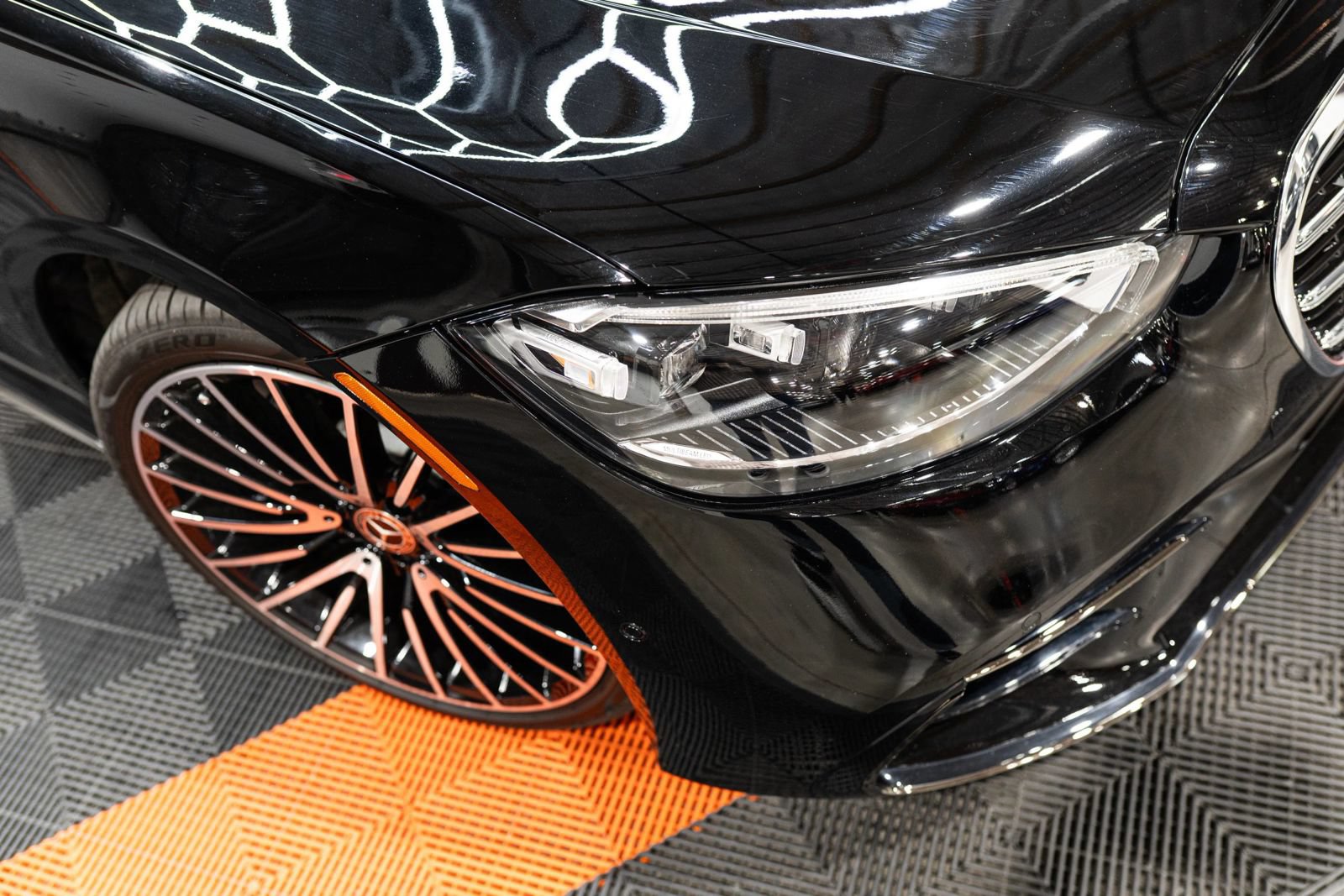 Used 2023 Mercedes-Benz S 580 4MATIC Sedan image 4