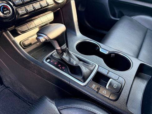 Used 2022 Kia Sportage Nightfall Edition w/ Nighfall AWD Premium Package image 27