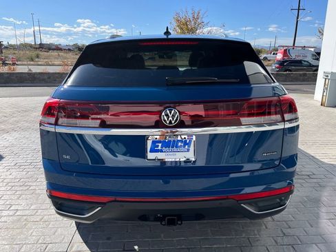 New 2026 Volkswagen Atlas Cross Sport SE image 4