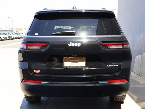 Used 2025 Jeep Grand Cherokee L Laredo RWD image 14