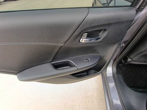 Used 2017 Honda Accord EX-L image 23