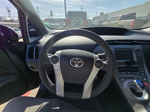 Used 2015 Toyota Prius Two image 11