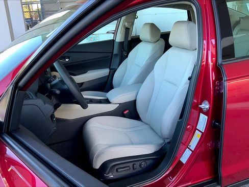 Used 2025 Honda Accord SE image 7