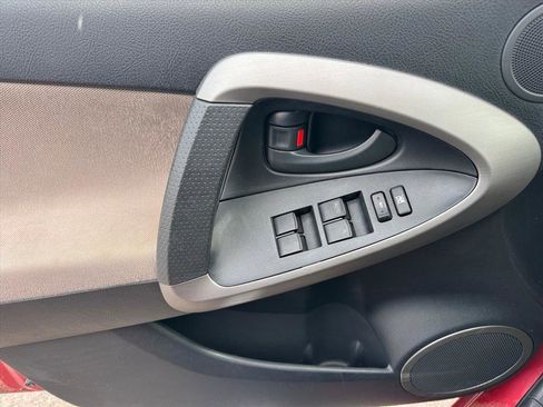 Used 2006 Toyota RAV4 4WD image 12