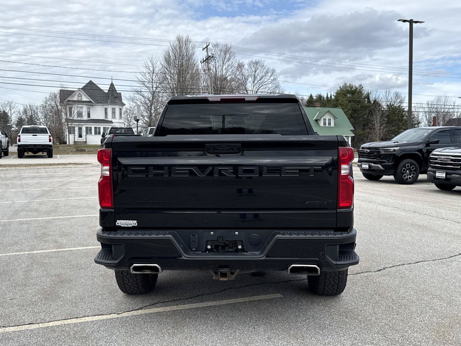 Used 2023 Chevrolet Silverado 1500 RST AWD/4WD image 5
