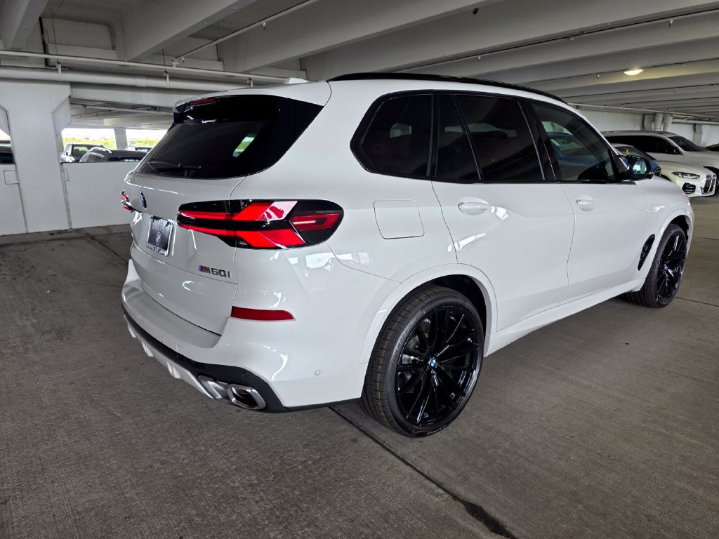 New 2026 BMW X5 M60i AWD/4WD image 4