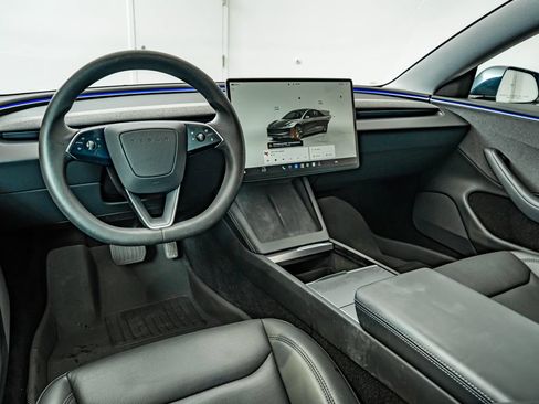 Used 2024 Tesla Model 3 Standard Range RWD image 29