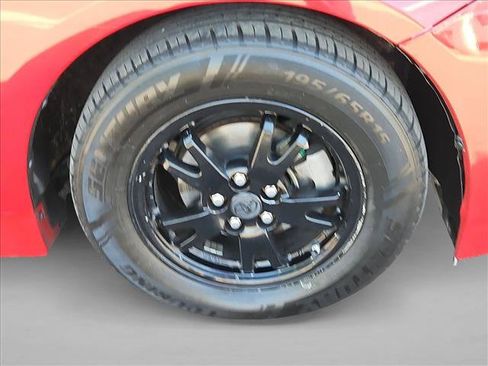 Used 2015 Toyota Prius Three FWD image 29