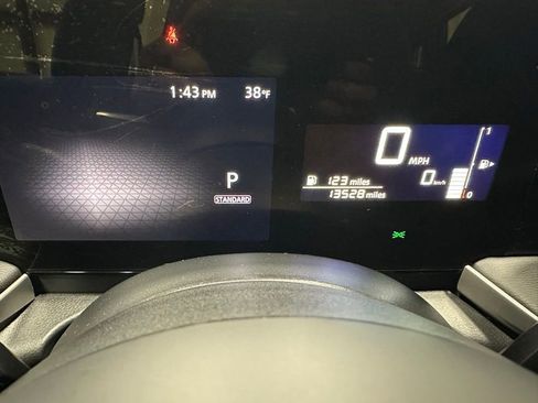 Used 2025 Nissan Kicks S AWD/4WD image 23