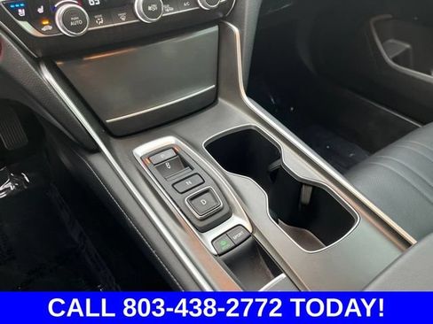 Used 2022 Honda Accord Touring image 28
