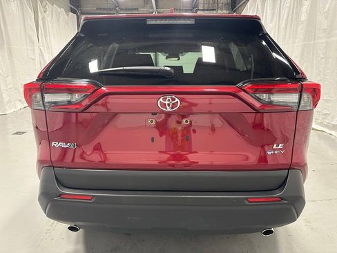 Used 2025 Toyota RAV4 LE AWD/4WD image 6