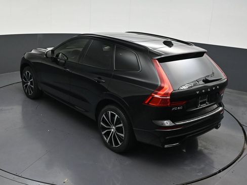 Certified 2024 Volvo XC60 B5 Plus w/ Protection Package Premier AWD/4WD image 21