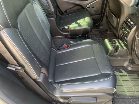 Used 2021 Jeep Grand Cherokee L Overland w/ Advanced Protech Group III AWD/4WD image 10