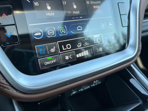 Used 2025 Subaru Outback Touring XT w/ Popular Package #2 image 36