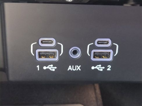 Used 2023 Jeep Wagoneer Series III w/ Preferred Equipment Group image 25