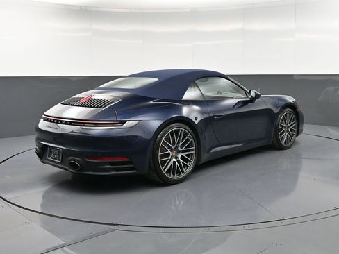 Used 2022 Porsche 911 Carrera 4 AWD/4WD image 8